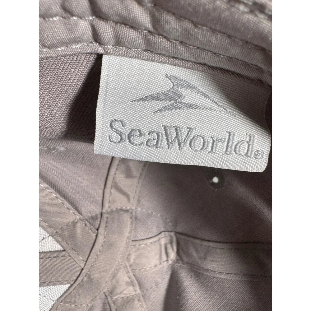 SeaWorld Shark Hat Grey Red 3D Fin Teeth Baseball Cap Adjustable Souvenir